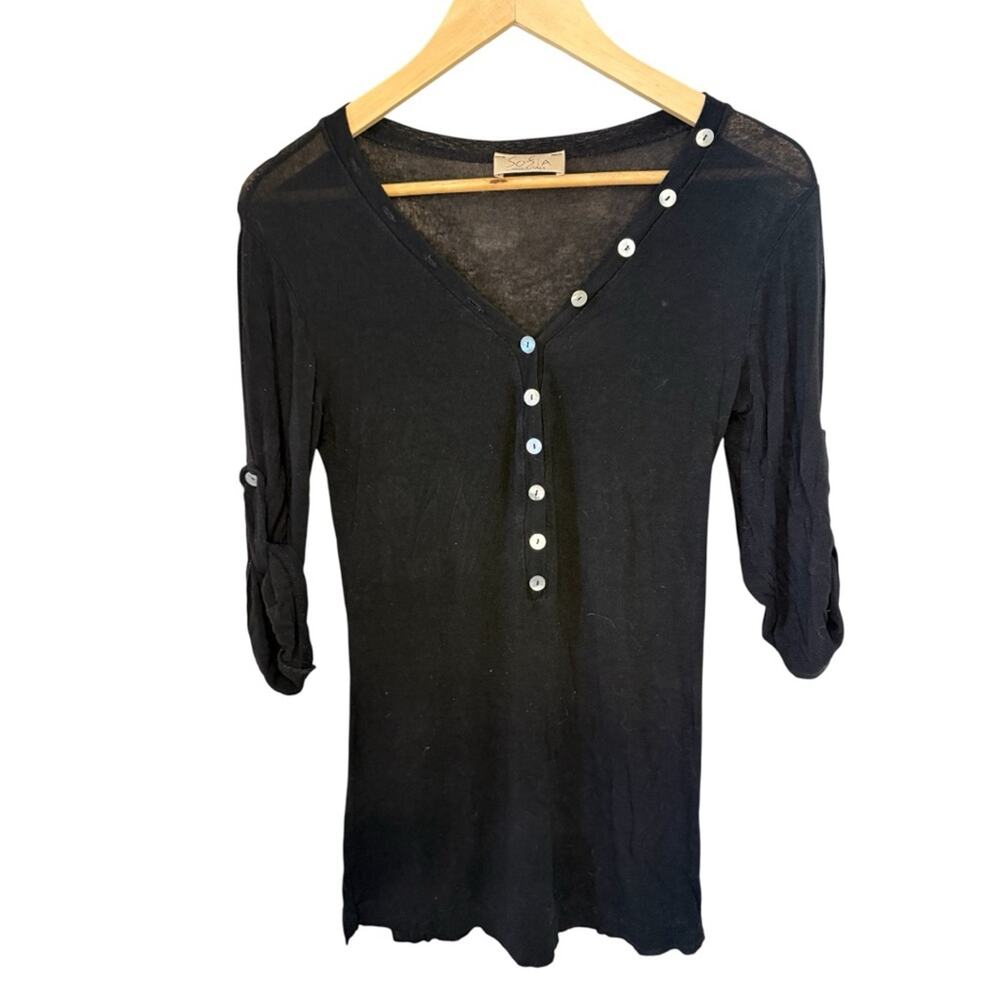 Sofia Black Button-Detail Women's stretch Top Medium